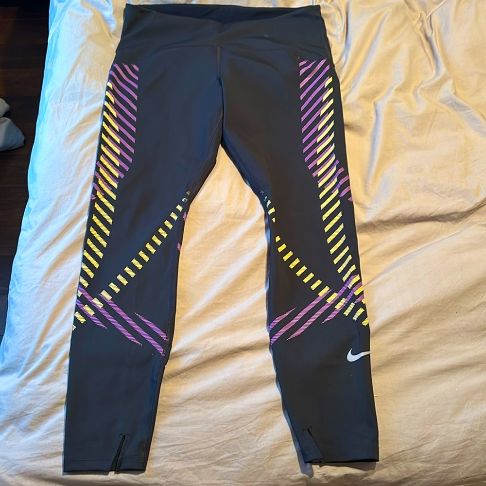 Nike Womens Power Speed Runway Graphic Running 7/8 Tights